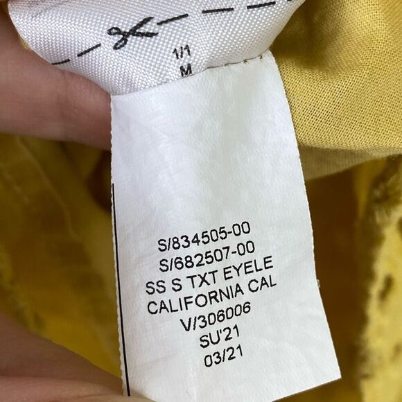 Banana Republic Yellow Eyelet Lace Open Back V Back Blouse Size M - Picture 6 of 7